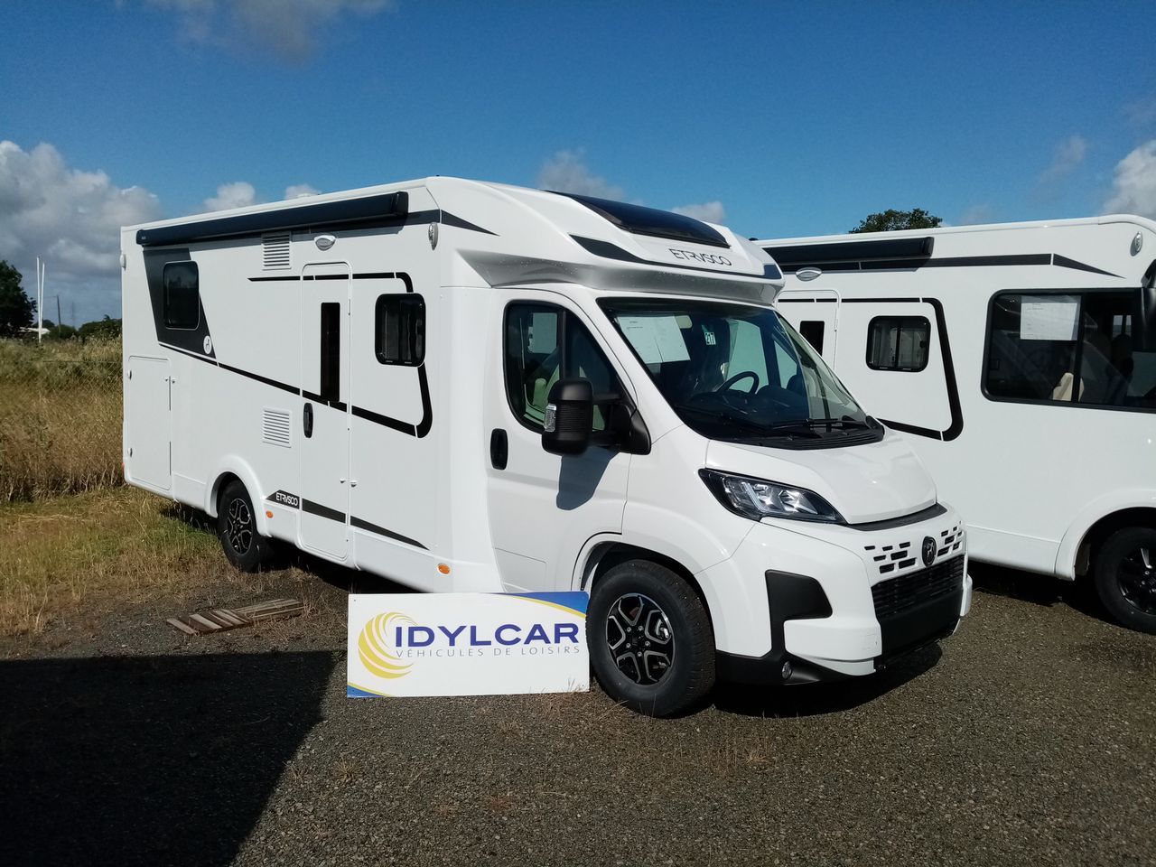 Camping-car ETRUSCO T 7400 QBC BOITE AUTO .